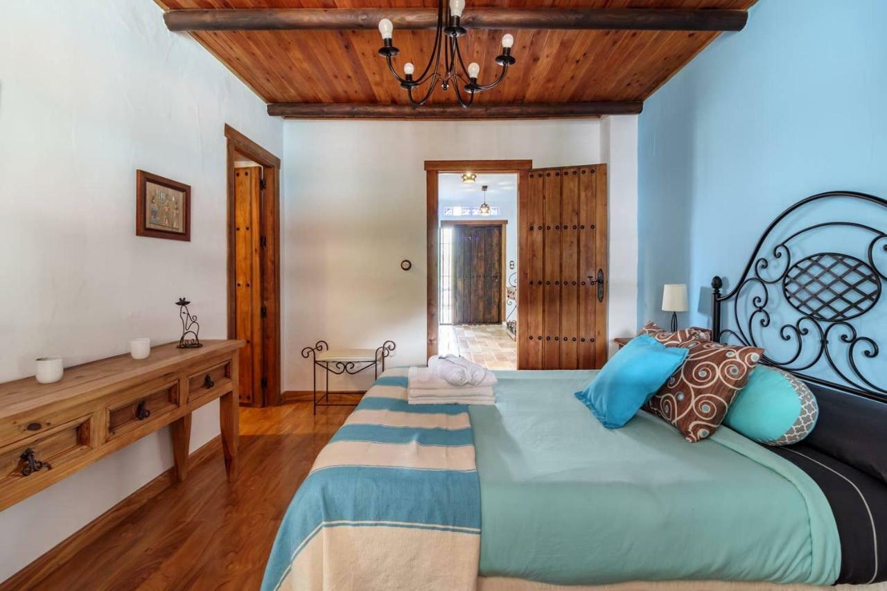 Encantadora Casa Con Piscina Privada Y Chimenea 파둘 외부 사진