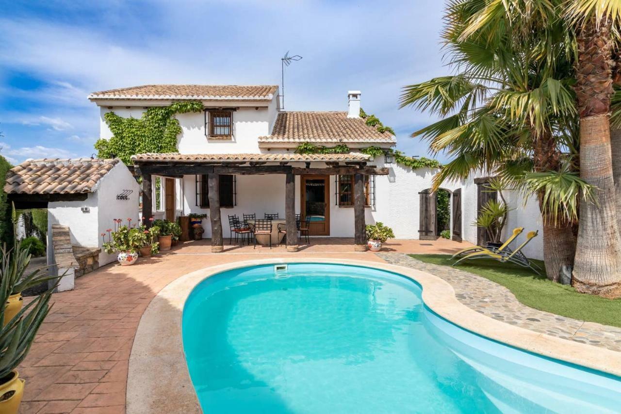 Encantadora Casa Con Piscina Privada Y Chimenea 파둘 외부 사진