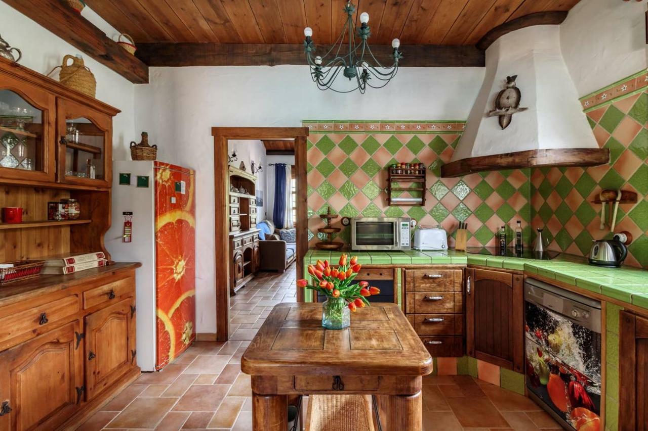 Encantadora Casa Con Piscina Privada Y Chimenea 파둘 외부 사진